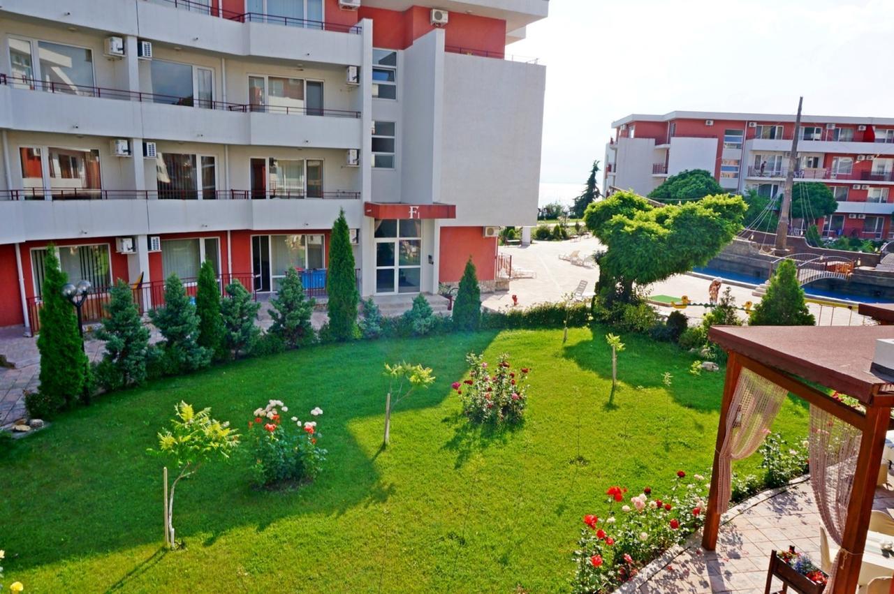 Gt Privilege Fort Beach Apartments Burgas-provinsen Eksteriør bilde